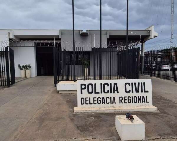 Adolescente morre ap&oacute;s &ocirc;nibus atingir motocicleta em Parana&iacute;ba