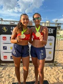 Atletas de MS sobem ao pódio do Brasileiro Interclubes de Vôlei de Praia Sub-21 Atletas de MS sobem ao pódio do Brasileiro Interclubes de Vôlei de Praia Sub-21