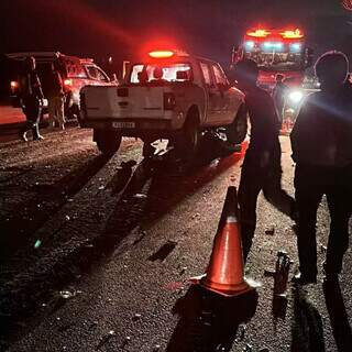 Motociclista morreu ao tentar contorno e ser arremessado sob viatura penal Motociclista morreu ao tentar contorno e ser arremessado sob viatura penal