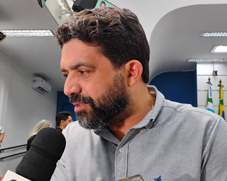 Prefeitura retira projeto sobre conselheiros tutelares após impasse na Câmara Prefeitura retira projeto sobre conselheiros tutelares após impasse na Câmara
