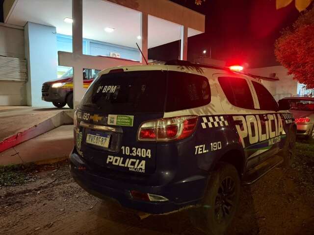 Homem &eacute; socorrido em estado grave ap&oacute;s ser baleado na cabe&ccedil;a em pra&ccedil;a