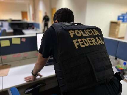 Preso com R$ 22 mil de benef&iacute;cio, advogado &eacute; mantido com tornozeleira h&aacute; 5 meses