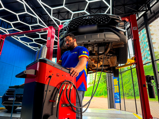 Lave-Lub inaugura sábado com lavagem e troca de óleo no shopping Lave-Lub inaugura sábado com lavagem e troca de óleo no shopping
