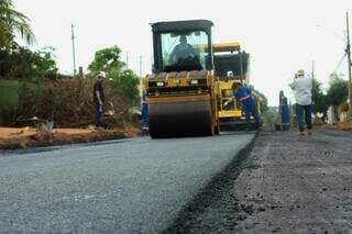 Nova etapa de obras prevê asfalto e drenagem em 6,1 km no São Conrado Nova etapa de obras prevê asfalto e drenagem em 6,1 km no São Conrado