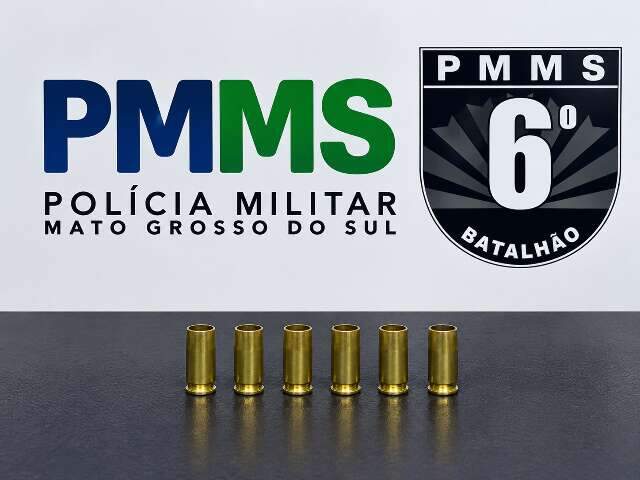 Rapaz morre ap&oacute;s ser atra&iacute;do ao port&atilde;o por dupla armada