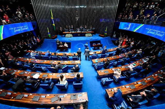 Senado aprova fim da escala 6x1 com apoio da bancada de MS