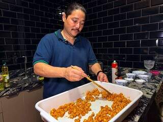 Caramelo salgado: aprenda ponto certo fazendo vers&otilde;es em casa