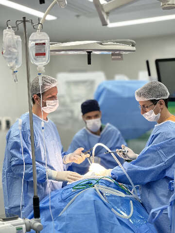 Avan&ccedil;o na sa&uacute;de de MS: Hospital Unimed Campo Grande realiza 1&ordf; cirurgia rob&oacute;tica
