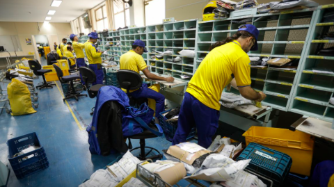 Frete quase dobra pre&ccedil;o de produto e exige aten&ccedil;&atilde;o nas compras online