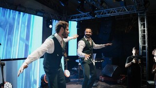 Fábio e Henrique se casam em cerimônia inspirada em viagens ao redor do mundo Fábio e Henrique se casam em cerimônia inspirada em viagens ao redor do mundo