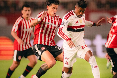 Flamengo segura press&atilde;o do Estudiantes e empata na Libertadores