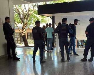 Denúncia ao MPF cita ação policial e restrições a manifestações na UEMS Denúncia ao MPF cita ação policial e restrições a manifestações na UEMS