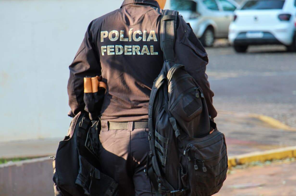 Operação investiga grupo que transportou 24 toneladas de drogas em minério