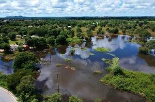 Rios Miranda e Dourados superam cotas de alerta após chuvas em MS Rios Miranda e Dourados superam cotas de alerta após chuvas em MS