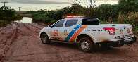 Cheia do Rio Dourados invade casas, obriga retirada de m&oacute;veis e alaga estrada