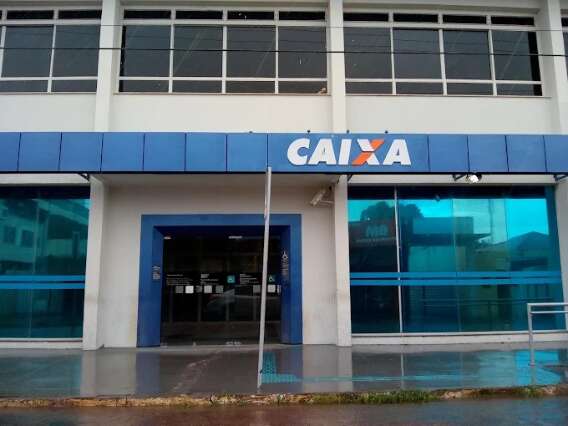 Banco deve devolver em dobro valores descontados de conta de cliente