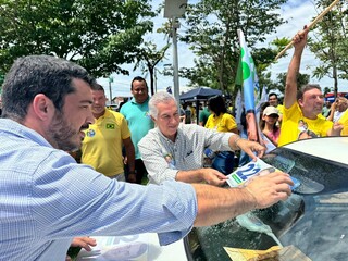 Riedel e Azambuja mobilizam interior de MS em campanha por Fl&aacute;vio Bolsonaro