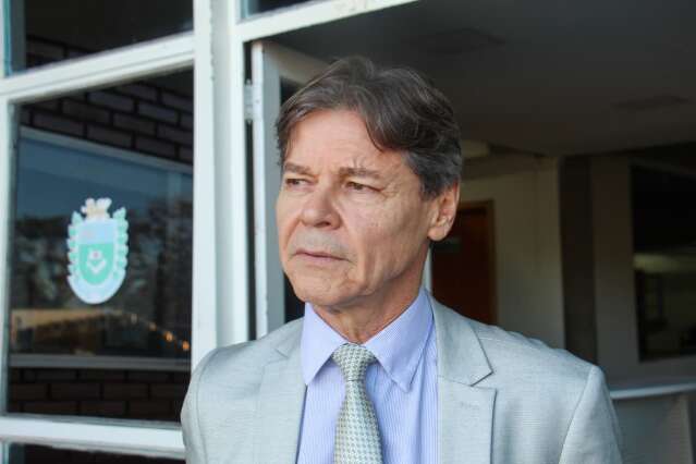 Paulo Duarte passa por cateterismo e segue internado no Hospital da Cassems