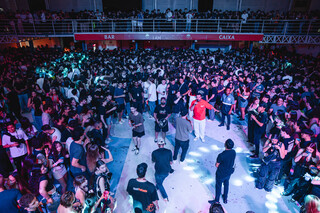 De brincadeira de col&eacute;gio a 20 anos de pagode, Top Samba faz festa hoje