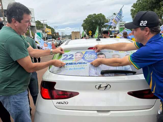 Riedel e Azambuja mobilizam interior de MS em campanha por Fl&aacute;vio Bolsonaro