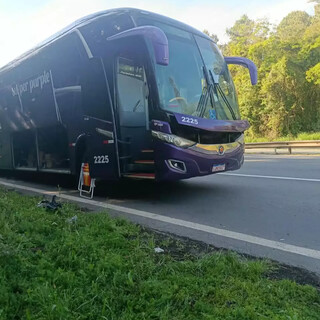 Com destino a MS, ônibus quebra e passageiros amanhecem sem apoio Com destino a MS, ônibus quebra e passageiros amanhecem sem apoio