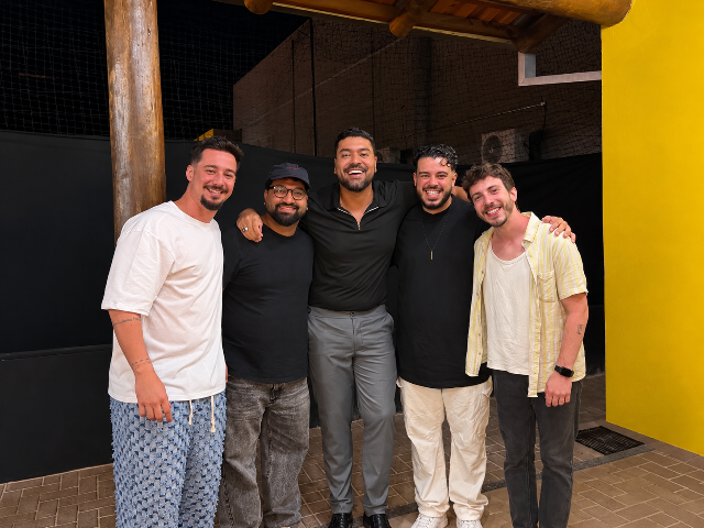 Celebrando duas d&eacute;cadas, Top Samba j&aacute; deu chance para Luan Santana