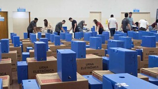 Log&iacute;stica eleitoral entra na reta final com entrega de urnas para o 2&ordm; turno