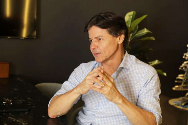 Paulo Duarte tem alta ap&oacute;s procedimento cir&uacute;rgico para desobstruir art&eacute;ria