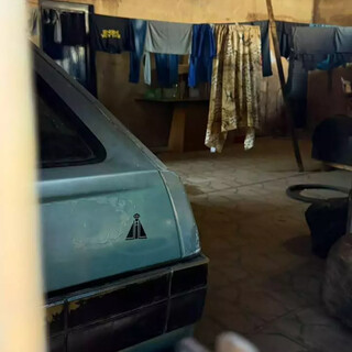 Casa onde mulher foi resgatada de cárcere recebe polícia até 4 vezes por semana Casa onde mulher foi resgatada de cárcere recebe polícia até 4 vezes por semana