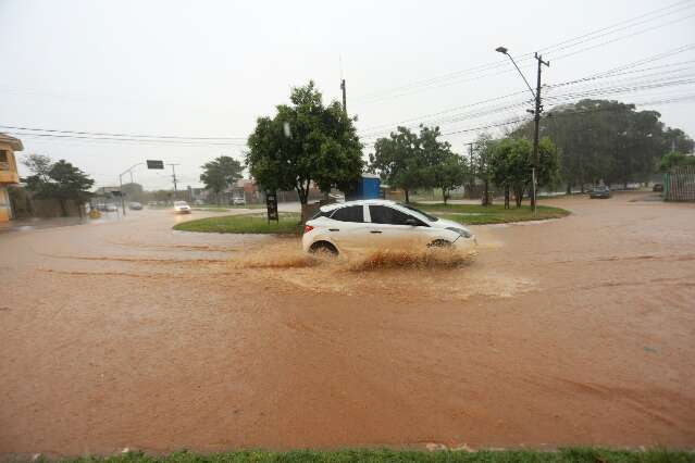 Risco de temporais volta a MS a partir de quinta, com chuva acima de 100 mm