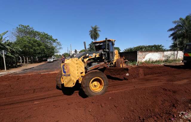 Dourados acelera recupera&ccedil;&atilde;o de ruas e ter&aacute; mais 25 km de recapeamento