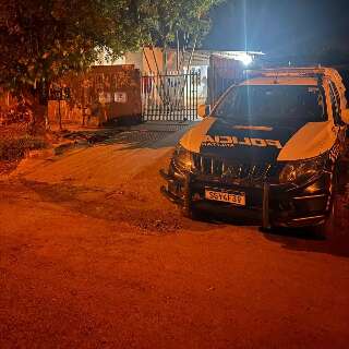 Jovem tem casa invadida e &eacute; assassinado na frente da esposa e dos 4 filhos