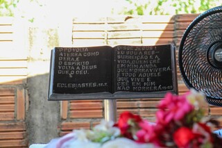 Fam&iacute;lia acusa pol&iacute;cia de matar jovem por engano em investiga&ccedil;&atilde;o de latroc&iacute;nio
