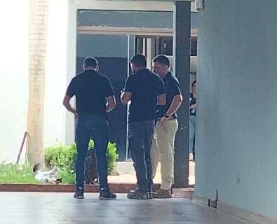 Tr&ecirc;s brasileiros s&atilde;o detidos por suspeita de liga&ccedil;&atilde;o em sequestro e mortes