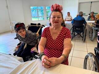 Cabelo maluco de idosos transforma histórias em penteados Cabelo maluco de idosos transforma histórias em penteados