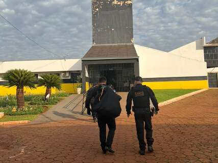 Opera&ccedil;&atilde;o mira policiais penais acusados de facilitar entrada de droga na PED