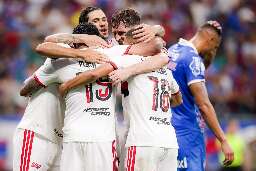 Flamengo e Estudiantes decidem vaga na final da Libertadores nesta noite