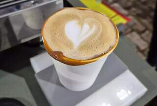 Com café e matcha, Vinicius leva sabores do Japão às feiras da Capital Com café e matcha, Vinicius leva sabores do Japão às feiras da Capital