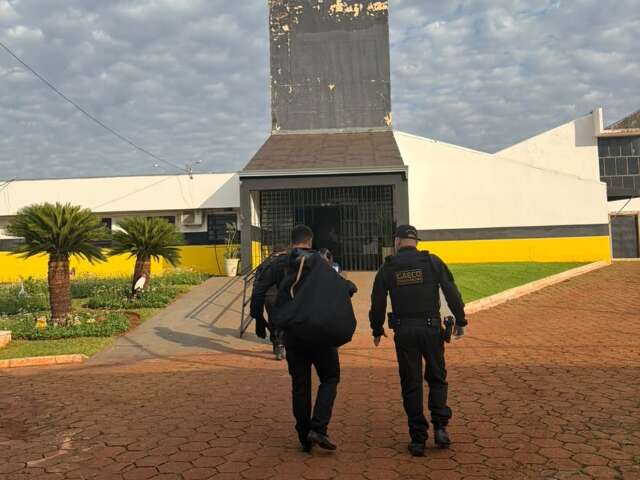 Opera&ccedil;&atilde;o mira policiais penais acusados de facilitar entrada de droga na PED