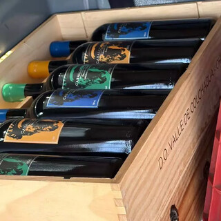 Den&uacute;ncia de venda de vape a adolescente leva pol&iacute;cia a conveni&ecirc;ncias na Capital