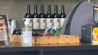 Den&uacute;ncia de venda de vape a adolescente leva pol&iacute;cia a conveni&ecirc;ncias na Capital