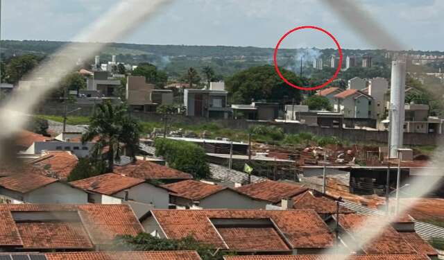 Casas e condom&iacute;nio com 4 torres ficam sem energia entre Monte Castelo e Cabre&uacute;va
