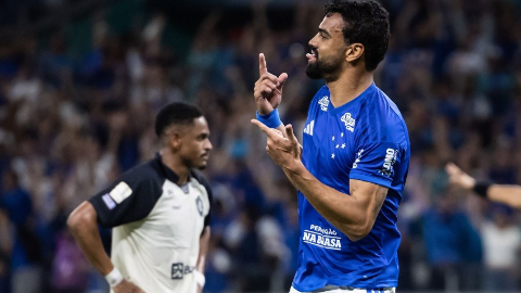 Cruzeiro supera sustos contra o Remo e sobe para 3&ordm; lugar do Brasileir&atilde;o