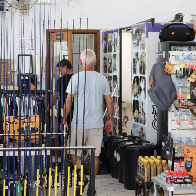 Na reta final da pesca, com&eacute;rcio de MS ainda espera fisgar mais clientes