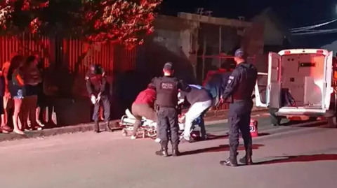 Tr&ecirc;s homens s&atilde;o presos por matar adolescente com tiro na cabe&ccedil;a em &Aacute;gua Clara