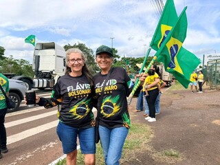 Apoiadores de Flávio Bolsonaro fazem cavalgada nos altos da Afonso Pena Apoiadores de Flávio Bolsonaro fazem cavalgada nos altos da Afonso Pena