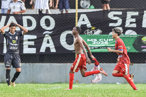 Colorado vence Oper&aacute;rio e fica a um empate da final do Estadual Sub-17