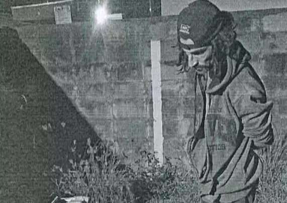 Homem entra pelo muro, furta ar-condicionado do CEM e &eacute; preso 