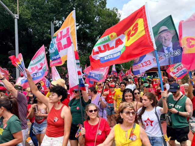 Apoiadores de Lula v&atilde;o ao Centro em ato pela reelei&ccedil;&atilde;o e pela democracia