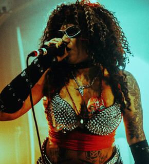 Sábado tem MC Taya, samba e encontro de amantes do vinil Sábado tem MC Taya, samba e encontro de amantes do vinil